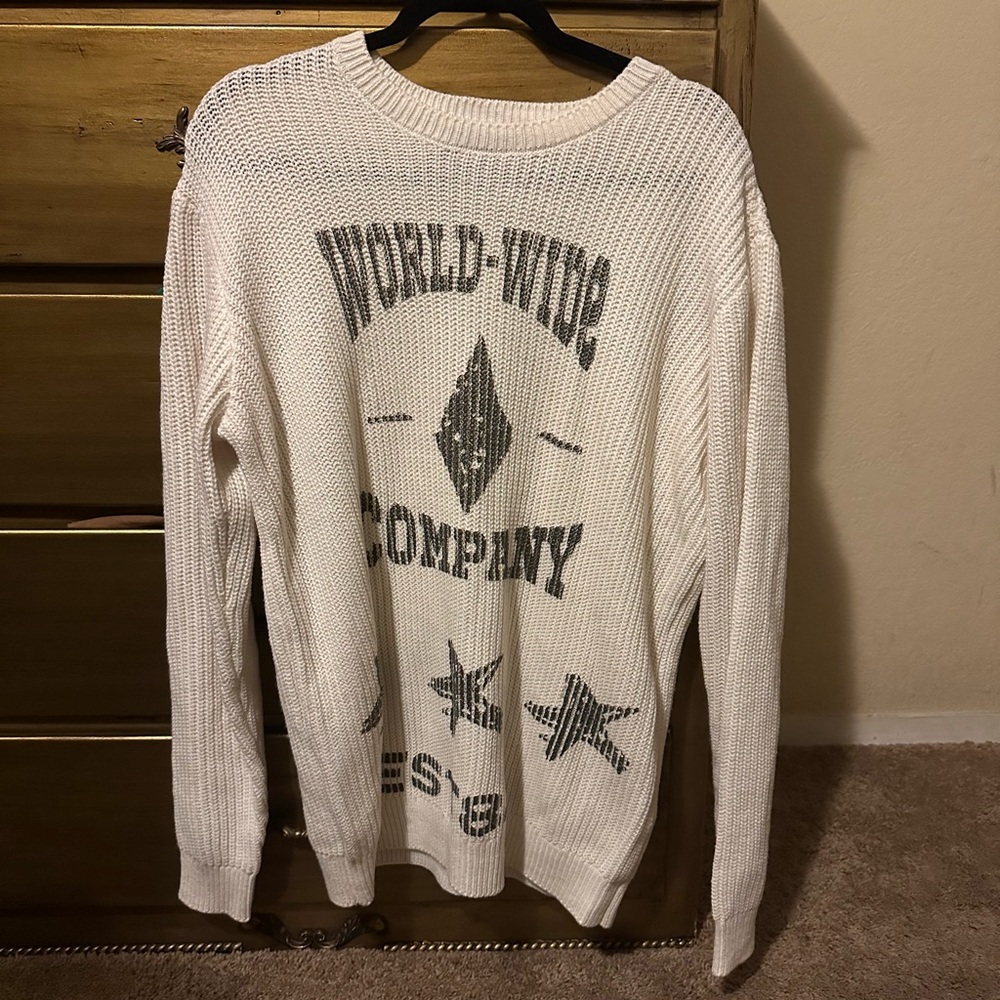 Forever 21 Cream Graphic Sweater